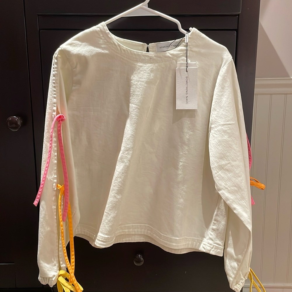 Something Navy vintage white tie sleeve denim top. NWT